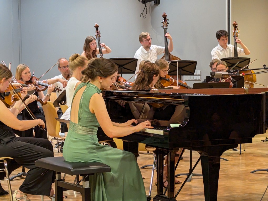 Klavierkonzert mit unserer Pianistin Ana Tsotsoria | © Ionut Damian